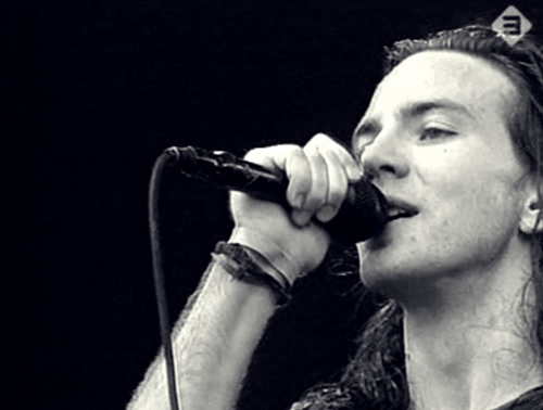 Eddie Vedder 90s: The Voice of Grunge